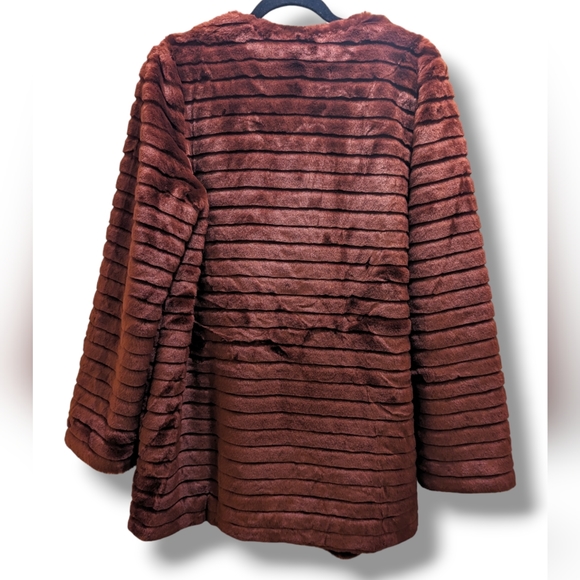Sam Edelman Janet Faux Fur Striped Collarless Dark Red Mid Length Coat Jacket- L - Picture 4 of 13